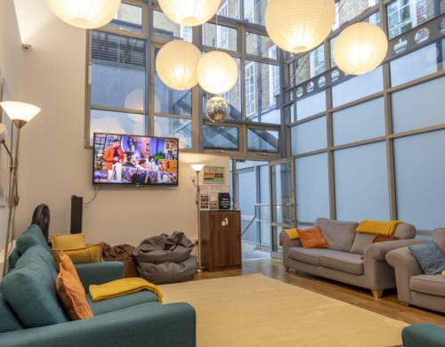 Kensington Park Summer School - spoločenská miestnosť