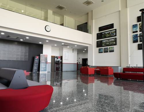 Bayswater Cyprus, Larnaca (7 – 17 rokov)