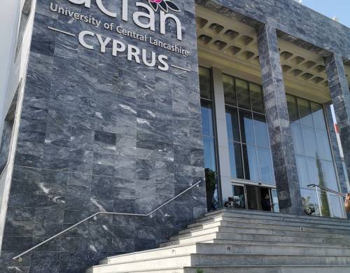 Bayswater Cyprus, Larnaca (7 – 17 rokov)