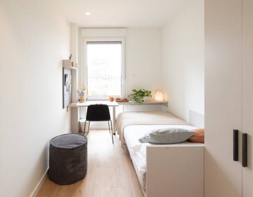 Embassy Valencia (11 – 17 rokov)